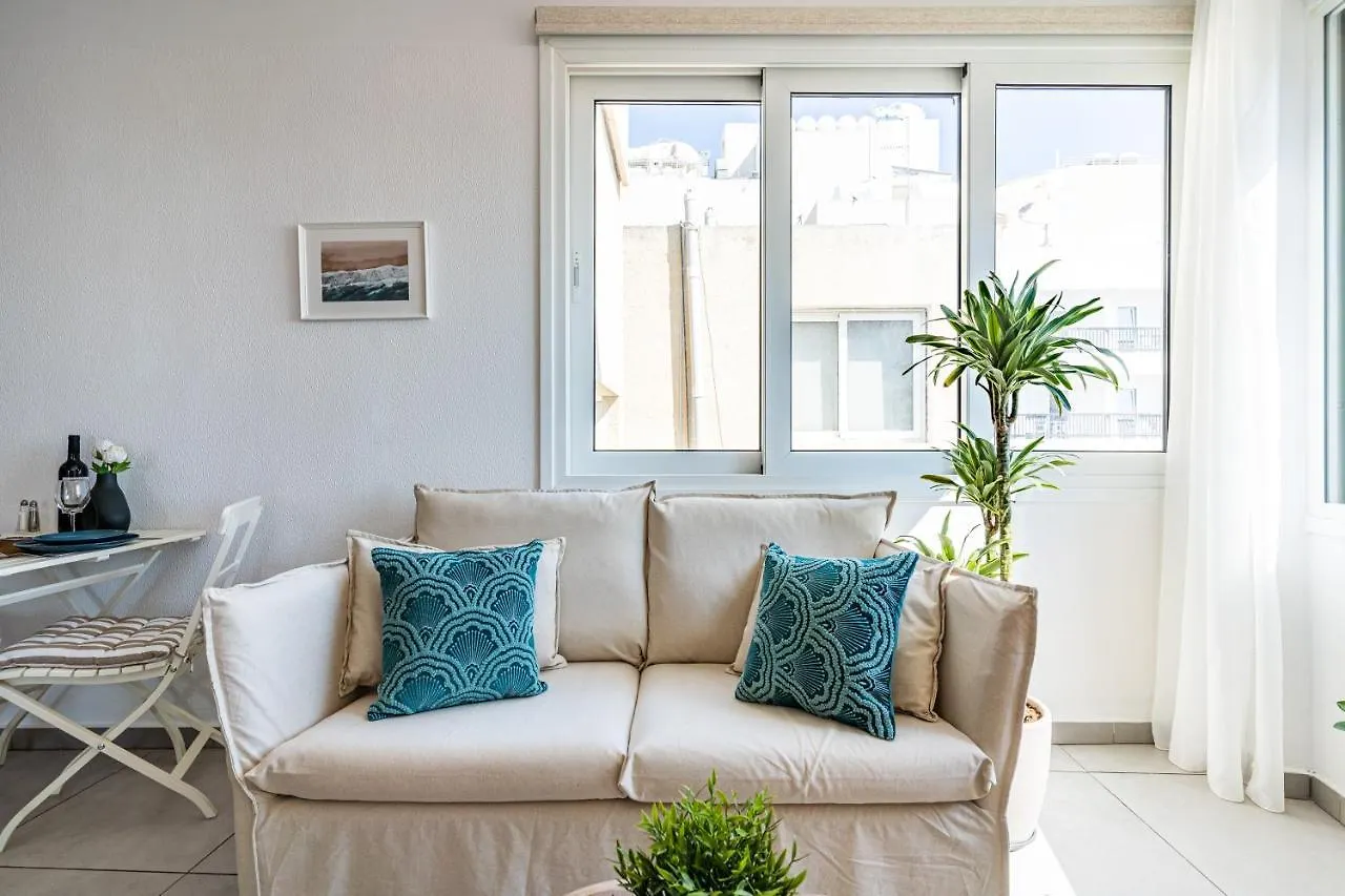 Appartement Whispering Palms 1-Br Apt By Finikoudes Beach Larnaca Cyprus
